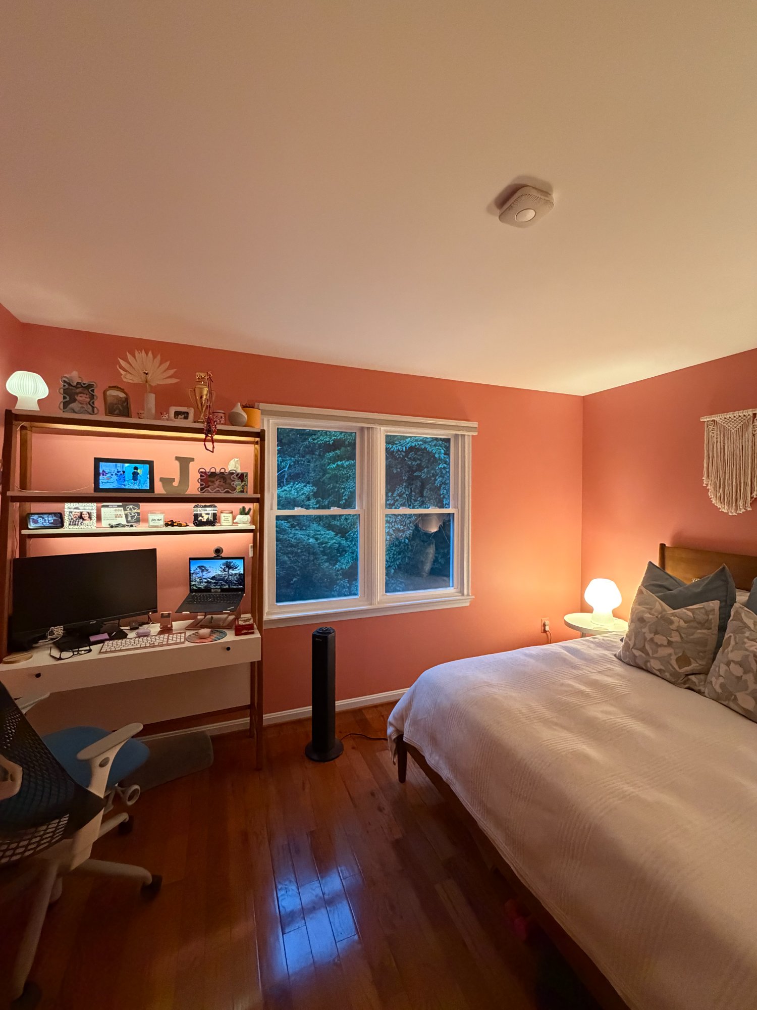 How I Designed a Home Office Guest Room That Works Every Day