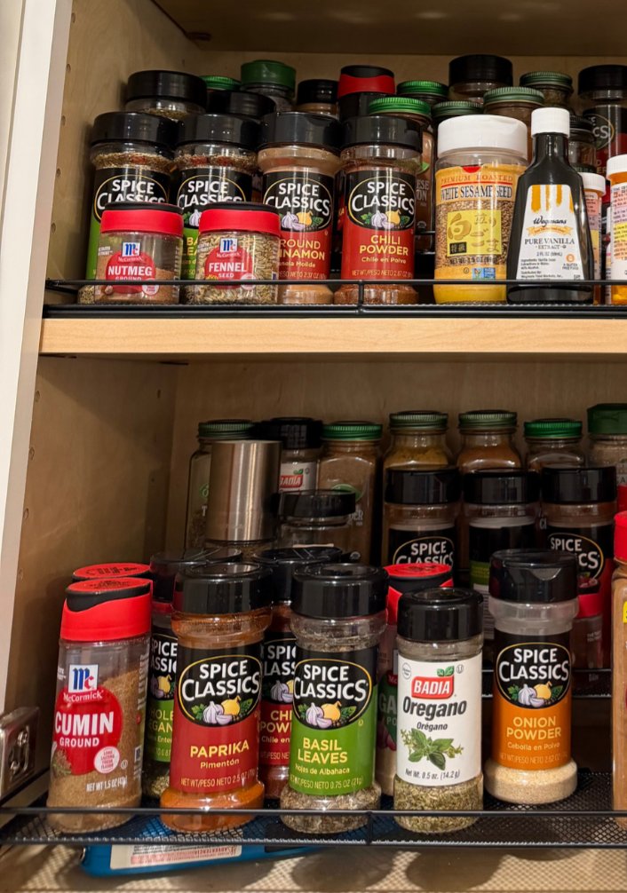 Organize your Spice Cabinet in Seconds