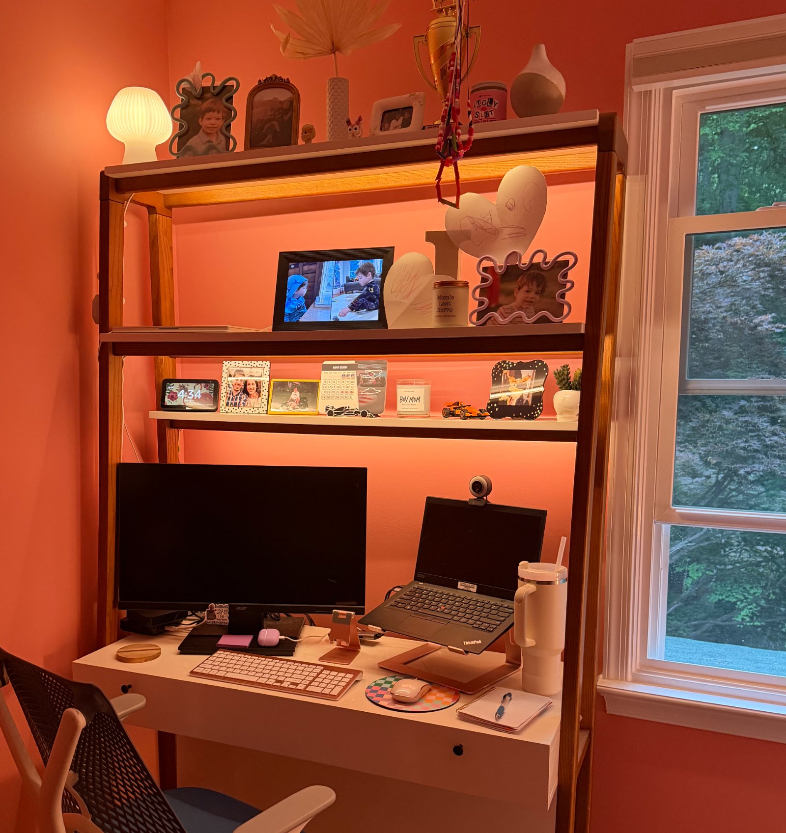 My Wednesday Desk Reset That Saves My Sanity