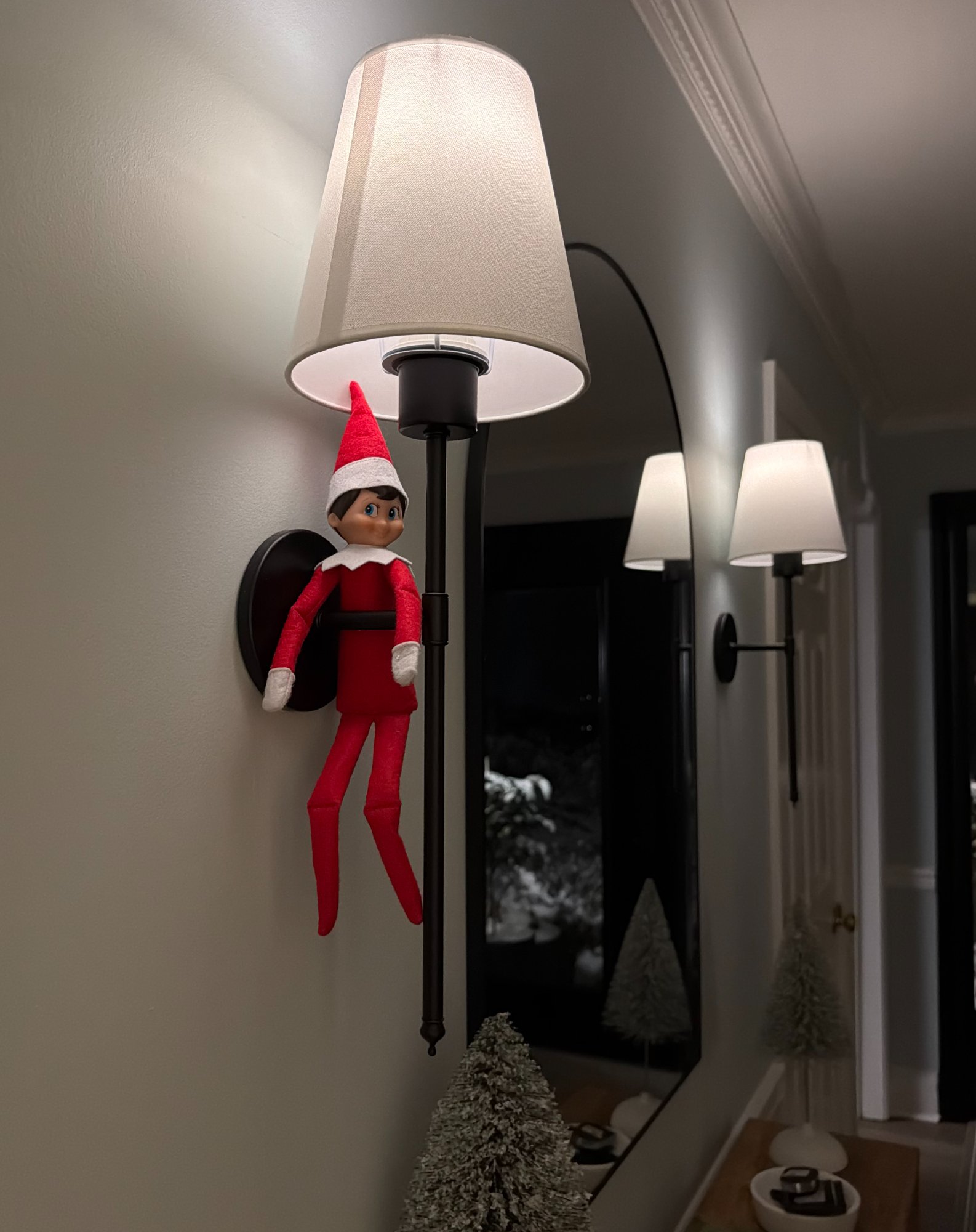 25 Easy Elf on a Shelf Ideas